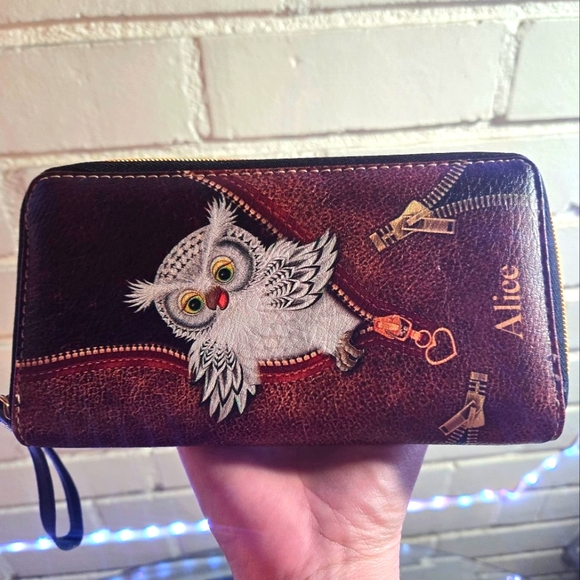 Alice Owl Zipper Clutch - Cute! - Picture 1 of 7